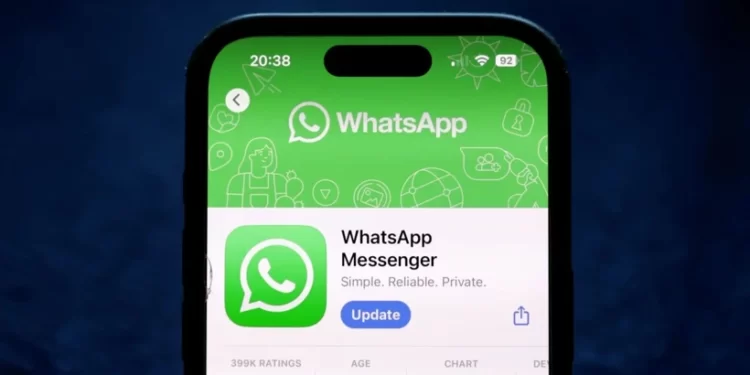 Web bağlantısı üzerinden görüntülü görüşmeyi simgeleyen WhatsApp temalı temsili görsel