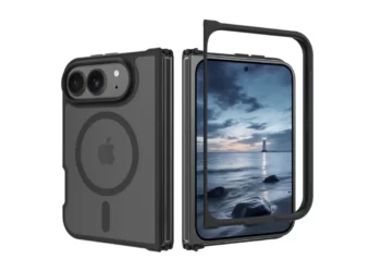 Dbrand sitesinde listelenen iPhone Ultra kılıfları için ürün sayfası