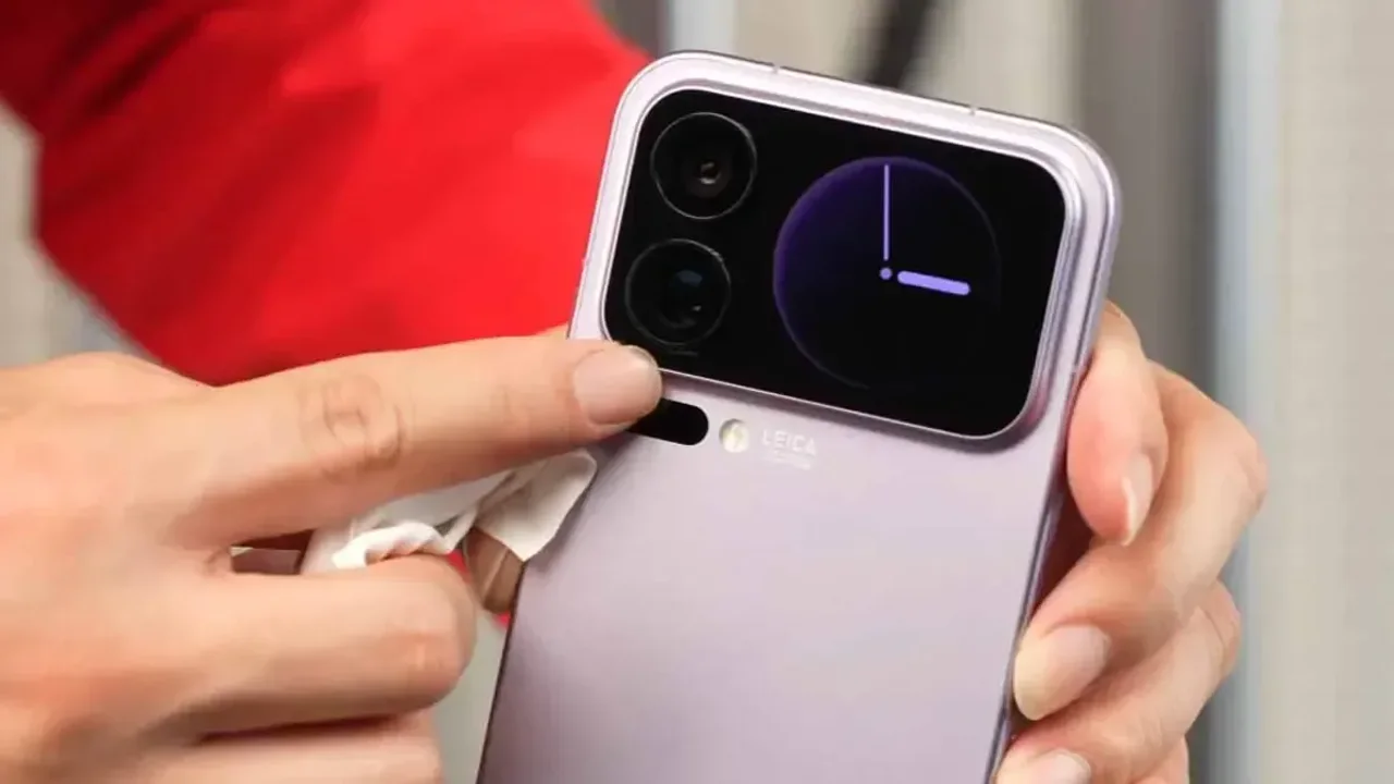 Xiaomi 18 Pro'nun sızdırılan tasarımı ve kamera modülüne dair ipuçları
